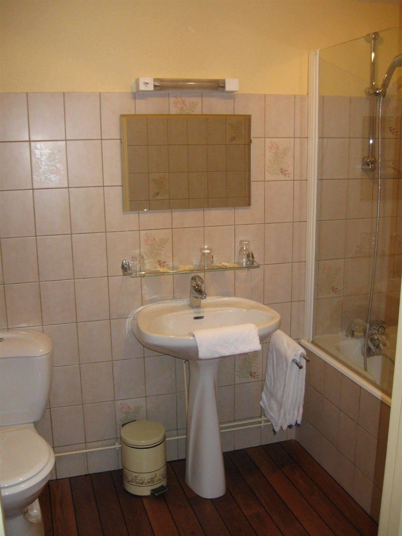 Hotel Cheval De Bronze Remiremont Zewnętrze zdjęcie
