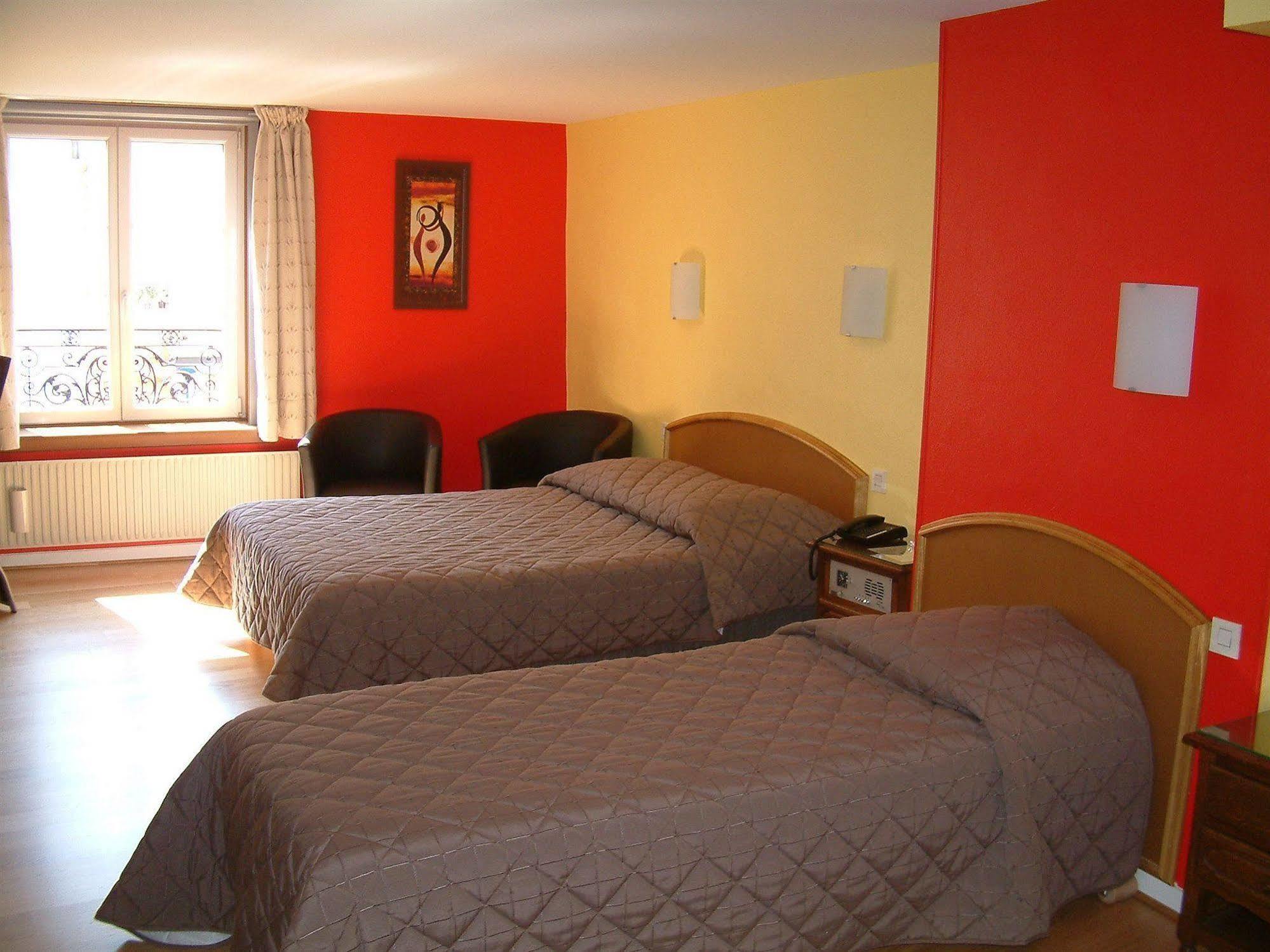 Hotel Cheval De Bronze Remiremont Zewnętrze zdjęcie