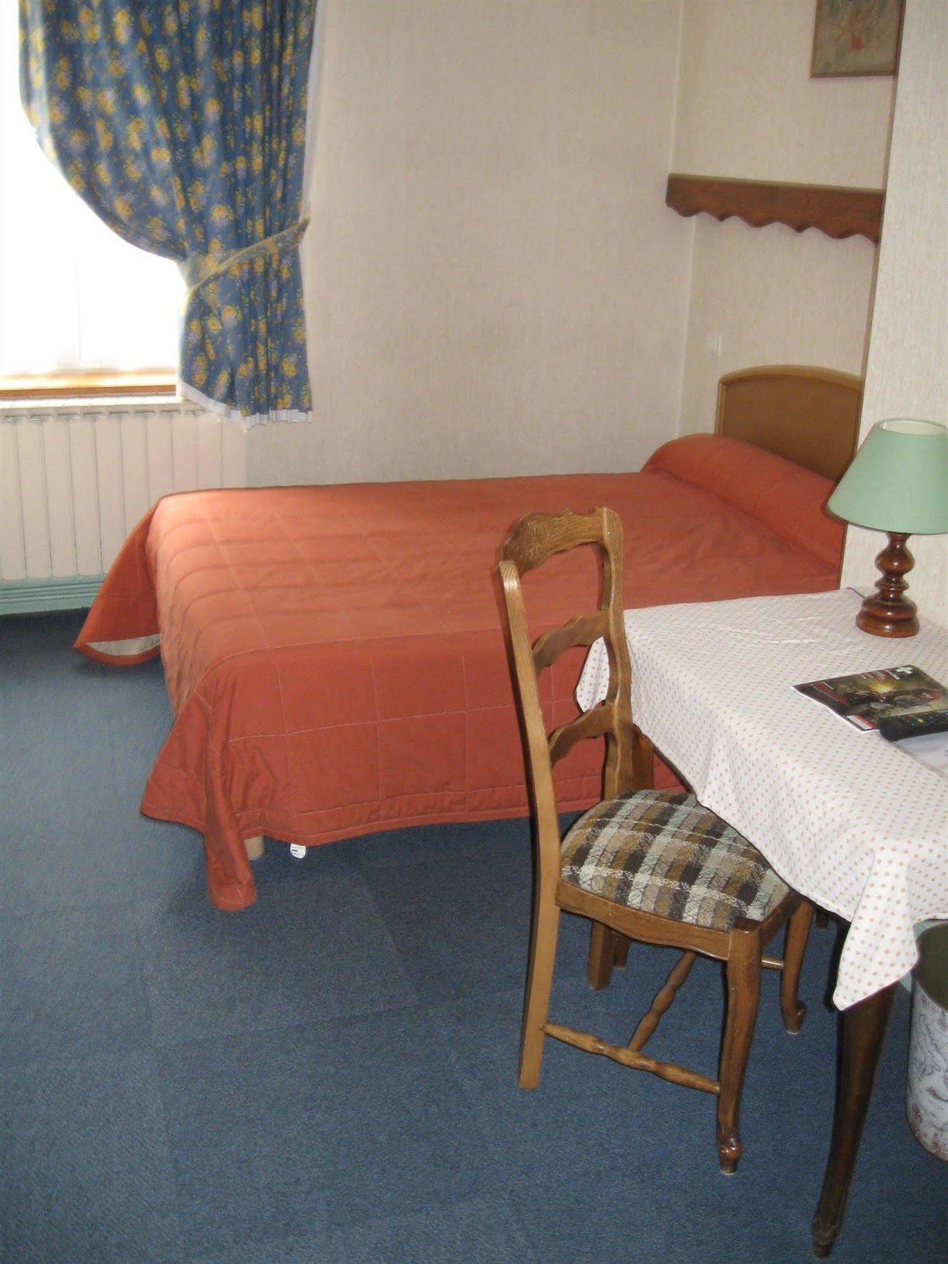 Hotel Cheval De Bronze Remiremont Zewnętrze zdjęcie